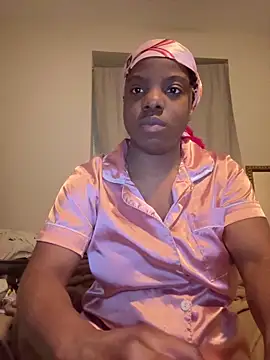 Snapshot of princesselizabeth chatting on May 23, 2:39 am princesselizabeth online show from May 23, 2:39 am