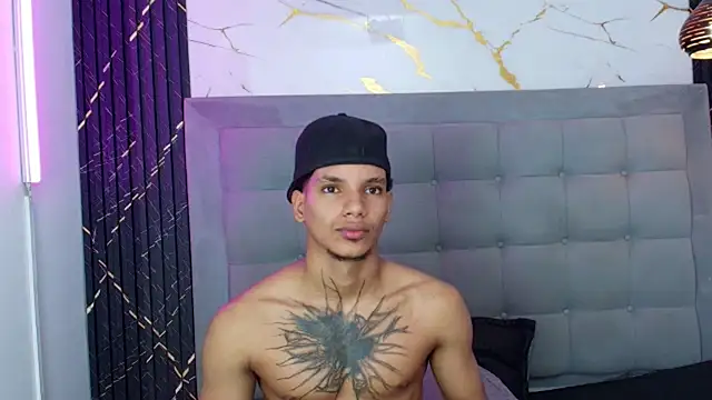 kai storm77 online show from July 9, 3:21 am