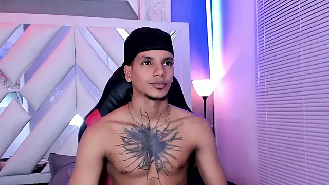 kai storm77 online show from July 15, 3:01 am