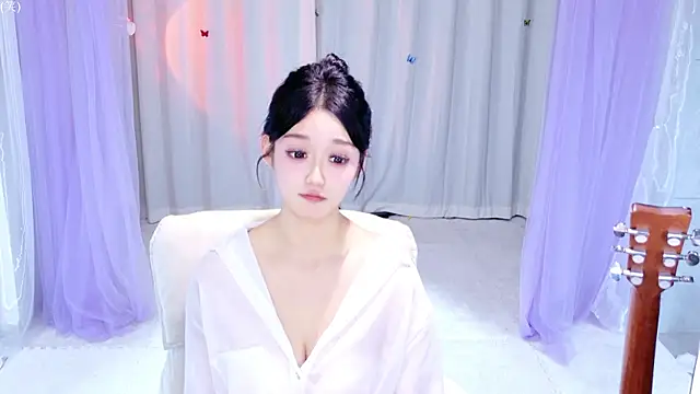 Snapshot of Wa-Nini chatting on May 16, 11:53 am Wa-Nini online show from May 16, 11:53 am