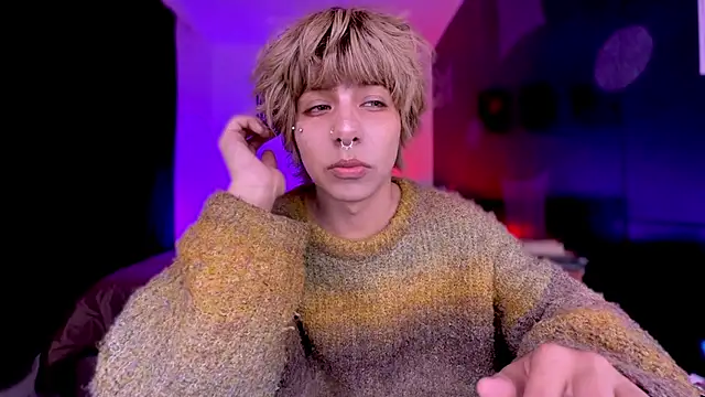 Aronn 44 online show from May 27, 3:14 am