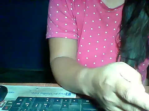 MommyKaye30 online show from May 10, 8:14 pm