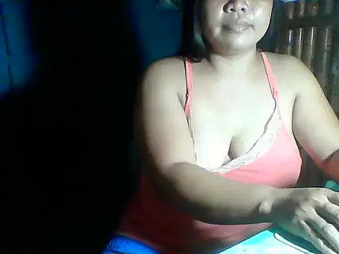 MommyKaye30 online show from May 24, 11:37 am