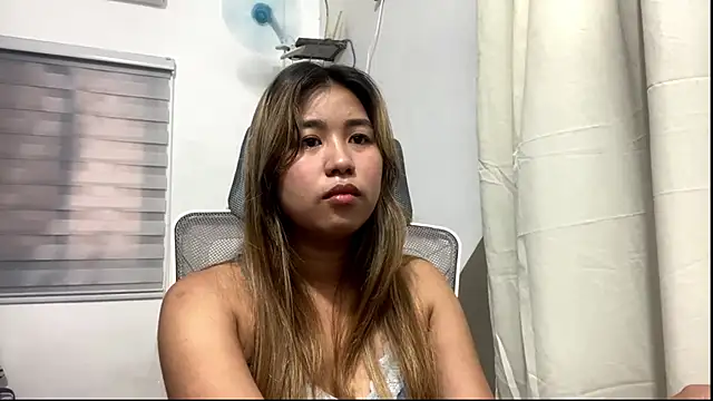 Snapshot of SammyFaragoza chatting on May 10, 2:17 am SammyFaragoza online show from May 10, 2:17 am