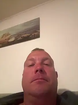 Goldenmoncsy online show from May 26, 9:00 pm