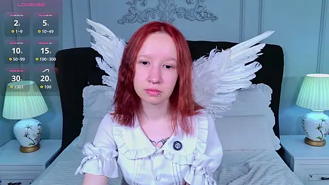 Mi Mi Mia online show from May 18, 5:41 pm