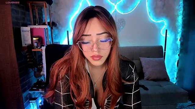 Snapshot of liz_martins1 chatting on May 14, 2:07 am liz martins1 online show from May 14, 2:07 am