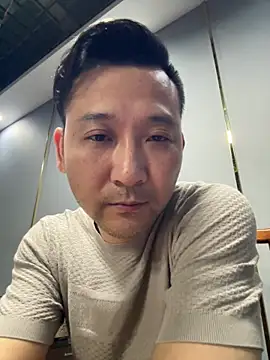 Snapshot of semir-xin chatting on May 7, 1:05 pm semir-xin online show from May 7, 1:05 pm