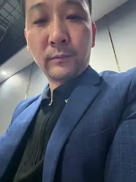 Snapshot of semir-xin chatting on May 9, 2:44 pm semir-xin online show from May 9, 2:44 pm