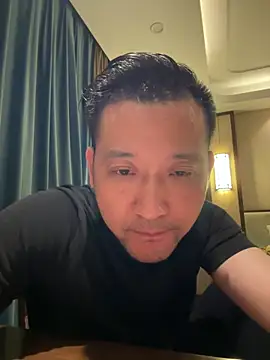 Snapshot of semir-xin chatting on May 13, 5:43 pm semir-xin online show from May 13, 5:43 pm