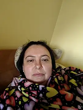 Snapshot of EmmaEmmy40 chatting on May 3, 10:10 am EmmaEmmy40 online show from May 3, 10:10 am