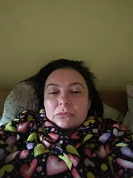 Snapshot of EmmaEmmy40 chatting on May 10, 4:34 pm EmmaEmmy40 online show from May 10, 4:34 pm