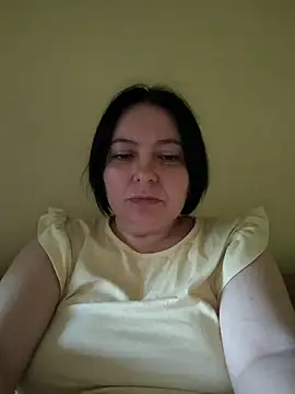 Snapshot of EmmaEmmy40 chatting on May 11, 4:04 pm EmmaEmmy40 online show from May 11, 4:04 pm