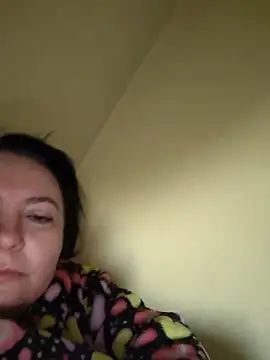 Snapshot of EmmaEmmy40 chatting on May 14, 3:13 am EmmaEmmy40 online show from May 14, 3:13 am