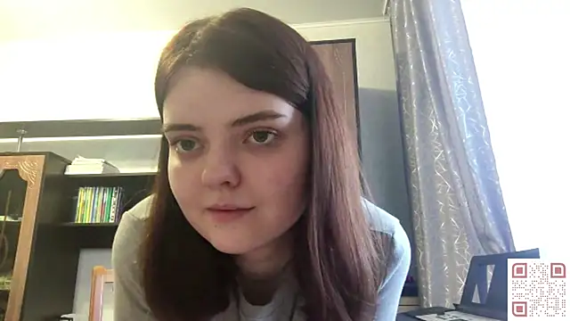 RebelDesiree online show from May 15, 10:00 am