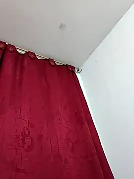 Snapshot of AndresvargasQ123 chatting on July 10, 3:44 am AndresvargasQ123 online show from July 10, 3:44 am