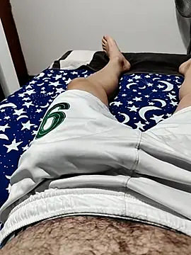Snapshot of AndresvargasQ123 chatting on July 22, 3:42 am AndresvargasQ123 online show from July 22, 3:42 am