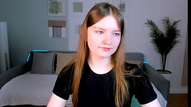 Snapshot of LookEva chatting on May 23, 4:18 am LookEva online show from May 23, 4:18 am