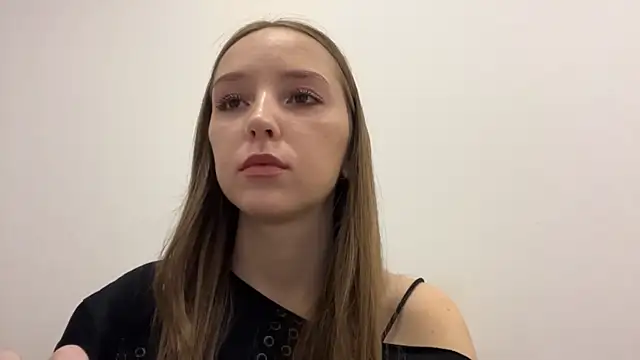 QueenBalensiefen online show from May 10, 3:39 pm
