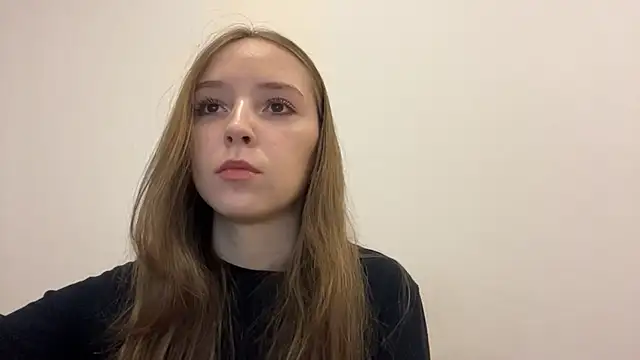 QueenBalensiefen online show from May 15, 3:19 pm