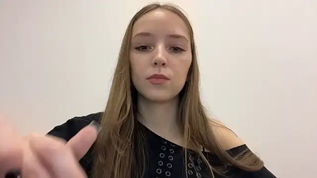 QueenBalensiefen online show from May 16, 5:01 pm