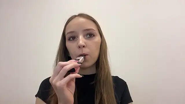 QueenBalensiefen online show from May 23, 4:44 pm