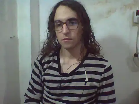 Snapshot of LaCuerva chatting on May 26, 7:43 pm LaCuerva online show from May 26, 7:43 pm