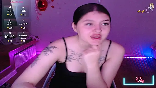 Snapshot of Blackangels chatting on May 16, 12:29 am Blackangels online show from May 16, 12:29 am