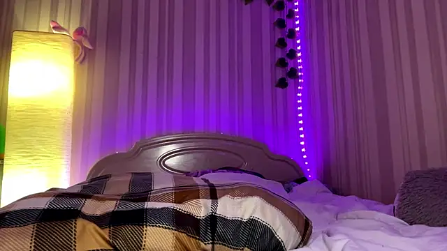 maybebaybexxx online show from May 27, 1:08 pm