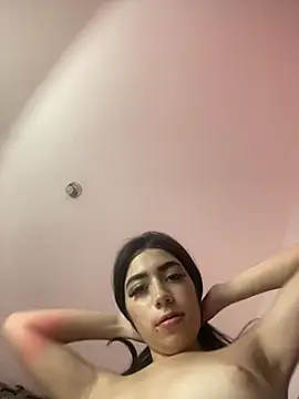 Snapshot of lunacruz_ chatting on May 14, 6:53 am lunacruz online show from May 14, 6:53 am