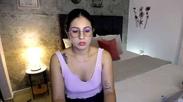 isa cruzx online show from May 12, 11:24 pm