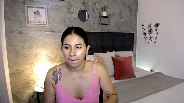 isa cruzx online show from May 28, 9:12 pm
