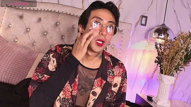 Eclipse TeenBoy66 online show from May 11, 4:04 pm