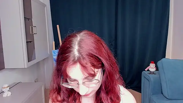 Snapshot of ElaNaecker chatting on May 18, 7:09 pm ElaNaecker online show from May 18, 7:09 pm