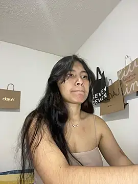 Snapshot of Xaannder chatting on August 6, 2:13 am Xaannder online show from August 6, 2:13 am
