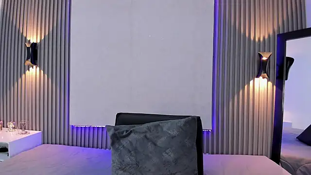 Snapshot of Alexa_Zc chatting on May 25, 12:00 pm Alexa Zc online show from May 25, 12:00 pm