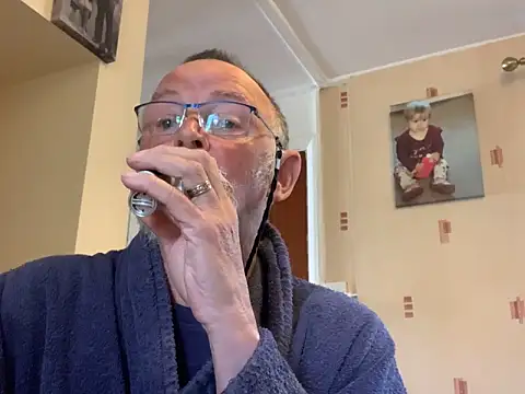 Snapshot of Moonraker64 chatting on May 6, 7:02 am Moonraker64 online show from May 6, 7:02 am