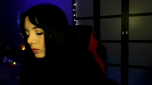 Snapshot of gothicq chatting on May 28, 6:38 pm gothicq online show from May 28, 6:38 pm