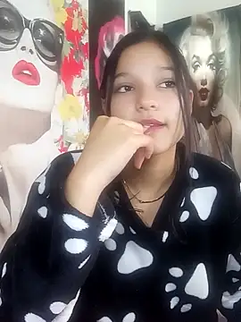 Snapshot of AbbyAmber_ chatting on May 6, 12:32 pm AbbyAmber online show from May 6, 12:32 pm