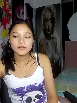 Snapshot of AbbyAmber_ chatting on May 9, 1:00 am AbbyAmber online show from May 9, 1:00 am