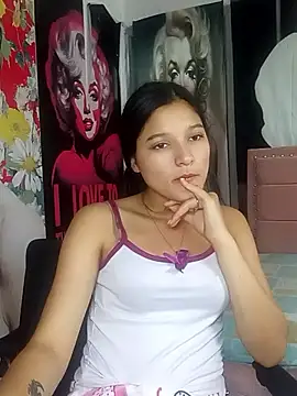 Snapshot of AbbyAmber_ chatting on May 11, 2:56 pm AbbyAmber online show from May 11, 2:56 pm