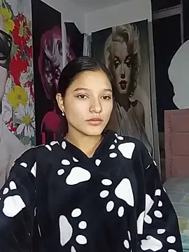 Snapshot of AbbyAmber_ chatting on May 13, 10:34 am AbbyAmber online show from May 13, 10:34 am