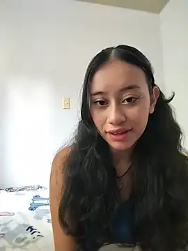 L0lita Emi12 online show from May 23, 12:31 pm