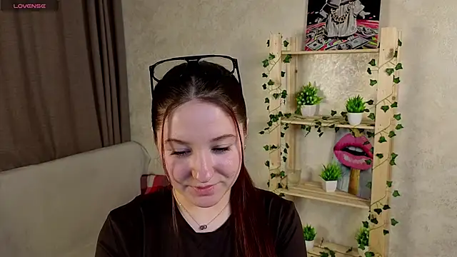 Snapshot of RudyLienna chatting on May 20, 4:29 am RudyLienna online show from May 20, 4:29 am