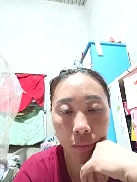 Snapshot of Jinli_01 chatting on May 15, 11:50 am Jinli 01 online show from May 15, 11:50 am