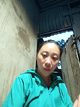 Snapshot of Jinli_01 chatting on May 22, 12:00 pm Jinli 01 online show from May 22, 12:00 pm