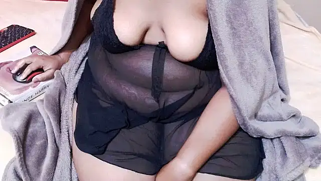 Snapshot of CURVYCIOUSE24 chatting on May 22, 9:04 am CURVYCIOUSE24 online show from May 22, 9:04 am