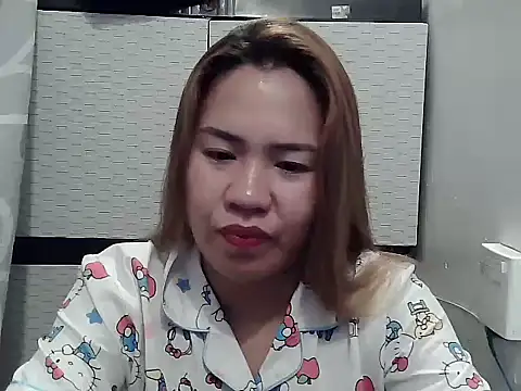 Snapshot of mecka20 chatting on May 11, 2:01 pm mecka20 online show from May 11, 2:01 pm