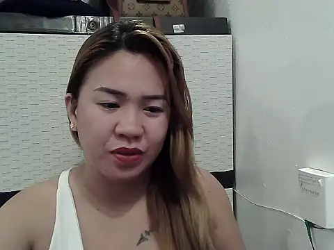 Snapshot of mecka20 chatting on May 13, 10:38 pm mecka20 online show from May 13, 10:38 pm