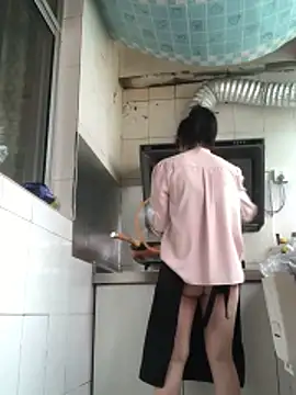 nidejiejie online show from May 26, 3:57 am